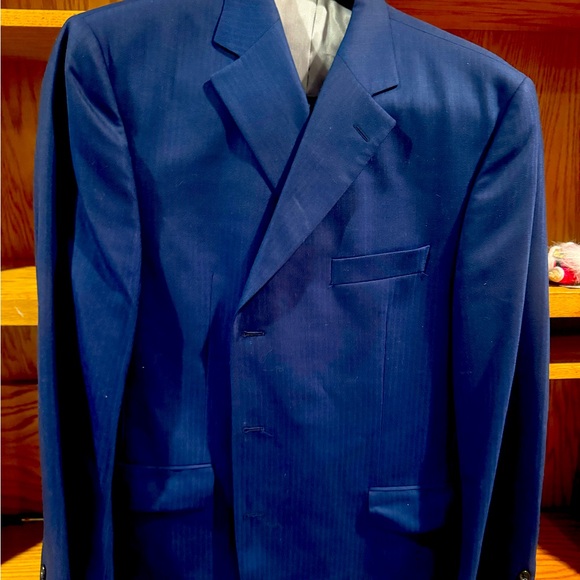 Saks Fifth Avenue Blue Suits Classic TailoringORIGINAL HANGAR NEVER WORN